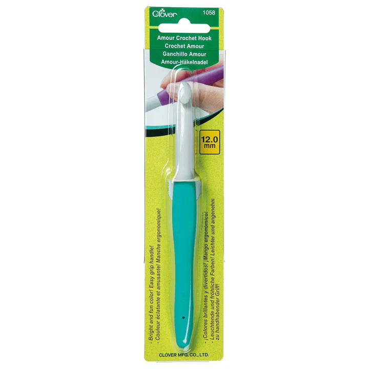 Amour Crochet Hooks by Clover