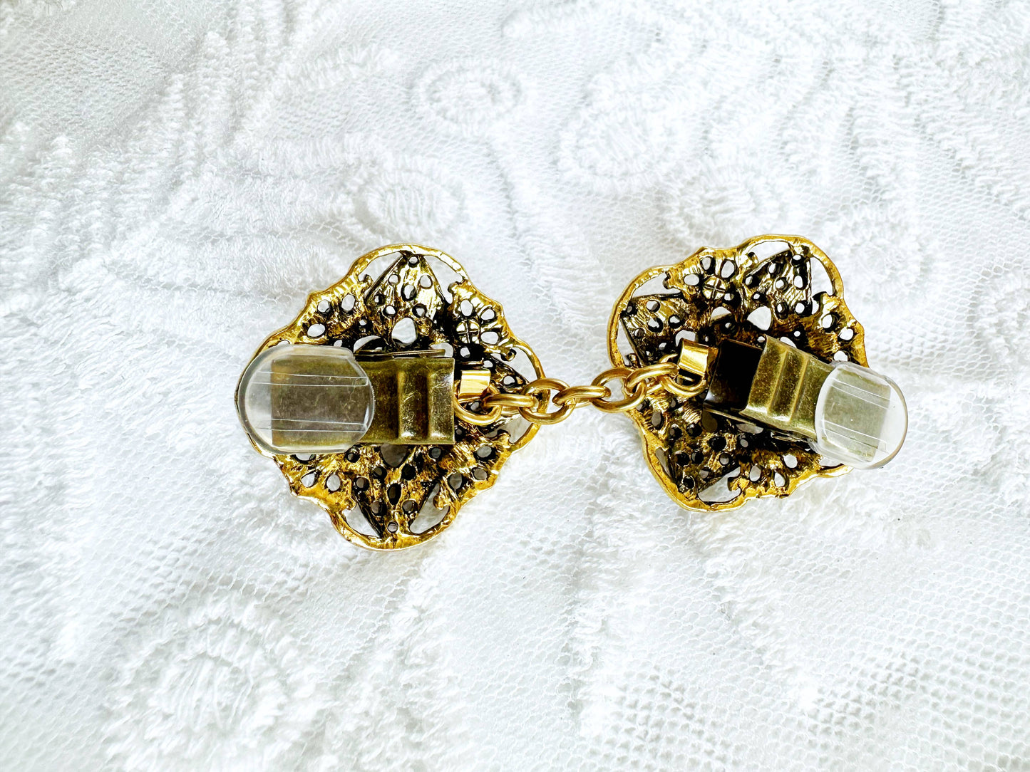 Green & Gold Cinch Clip, Gilded Sweater Clasp KardiKlip