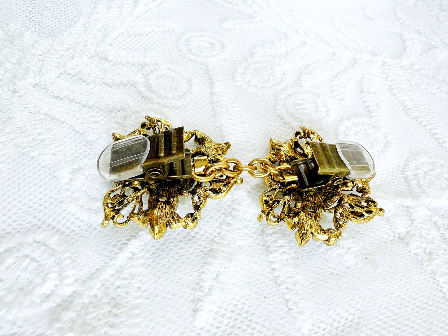 Green & Gold Cinch Clip, Gilded Sweater Clasp KardiKlip