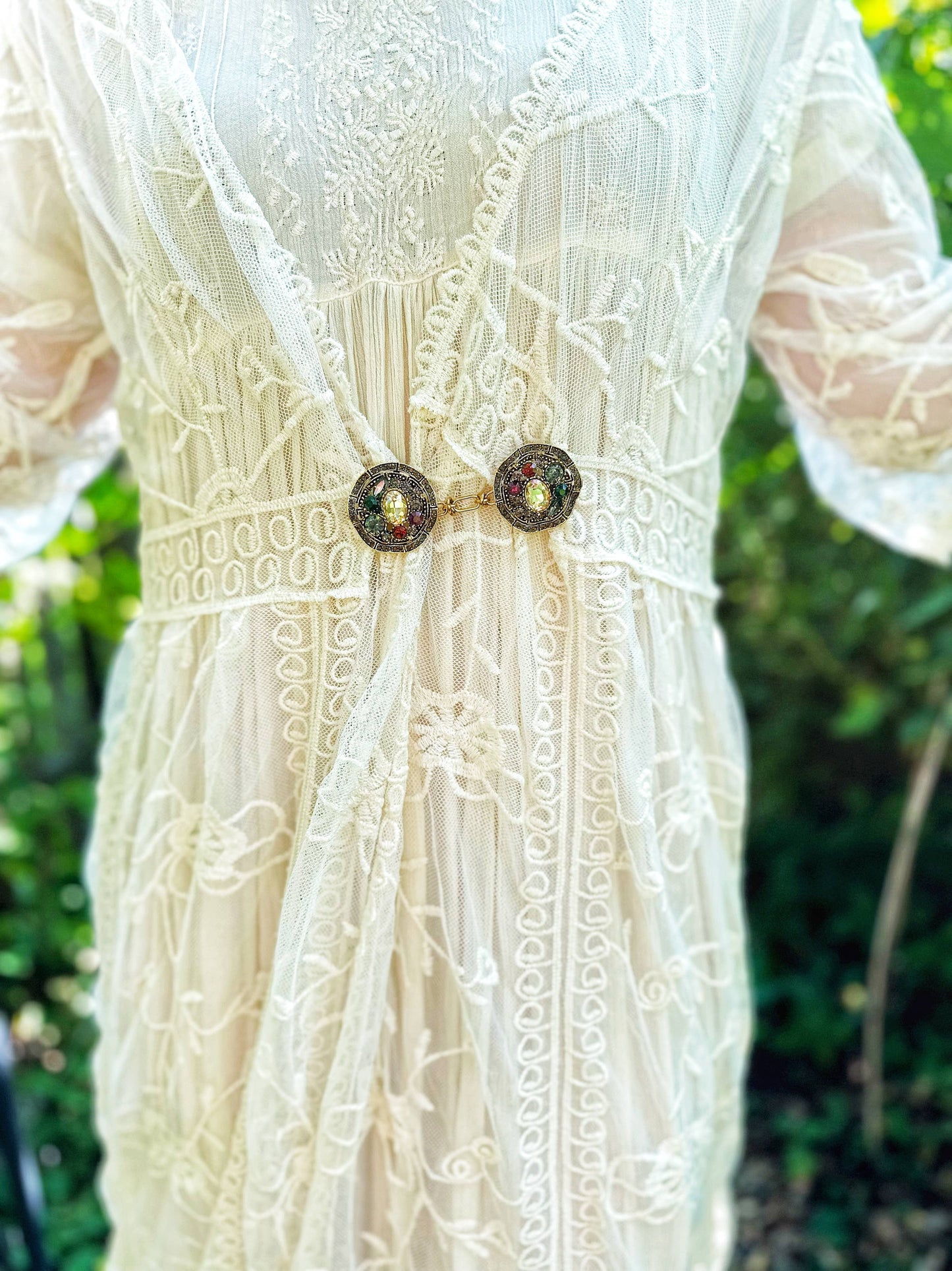 Bejeweled Gold Baroque Cinch Clip, Sweater Clasp KardiKlip