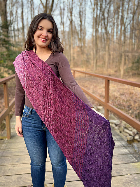 Textili Shawl by Tanis Gray Kit w/16 Worsted