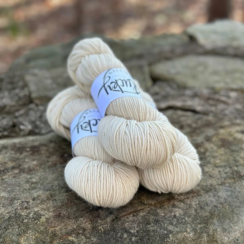 Primo Fingering by Plucky Knitter