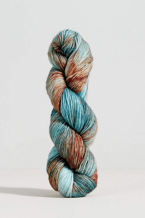 Gusto Wool - Olio DK/Lt Worsted