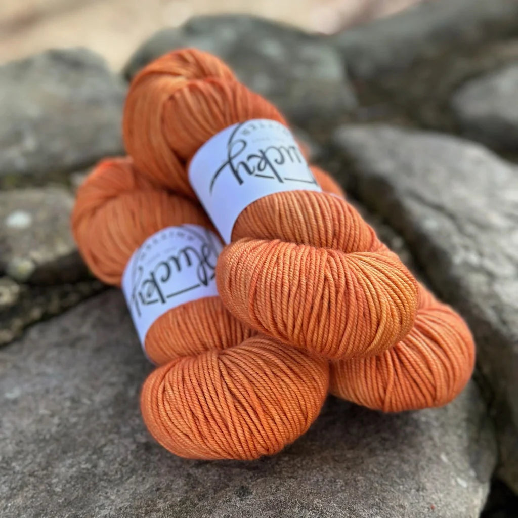 Primo Fingering by Plucky Knitter