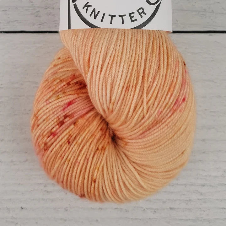 Grande Super Bulky by Plucky Knitter