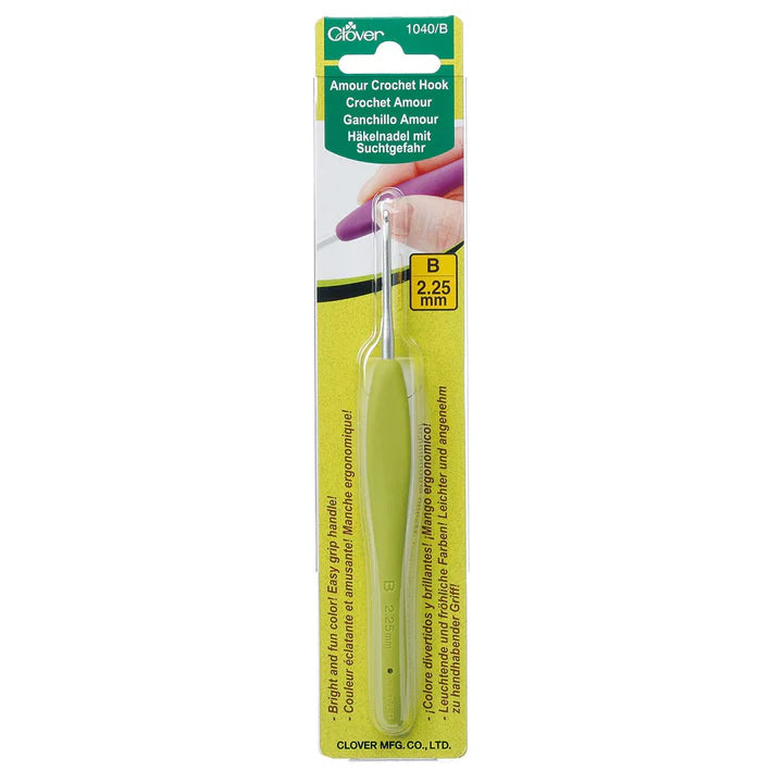 Amour Crochet Hooks by Clover