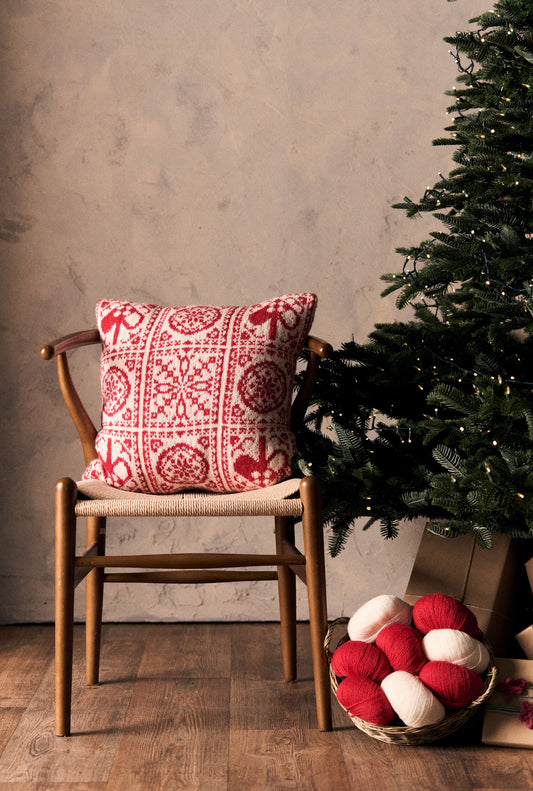 Juleteppe Knit Along Kit by Rowan