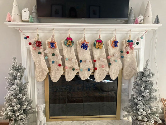 Christmas in July with Dianne "One Skein, One Day Modern Christmas Stocking" Workshop