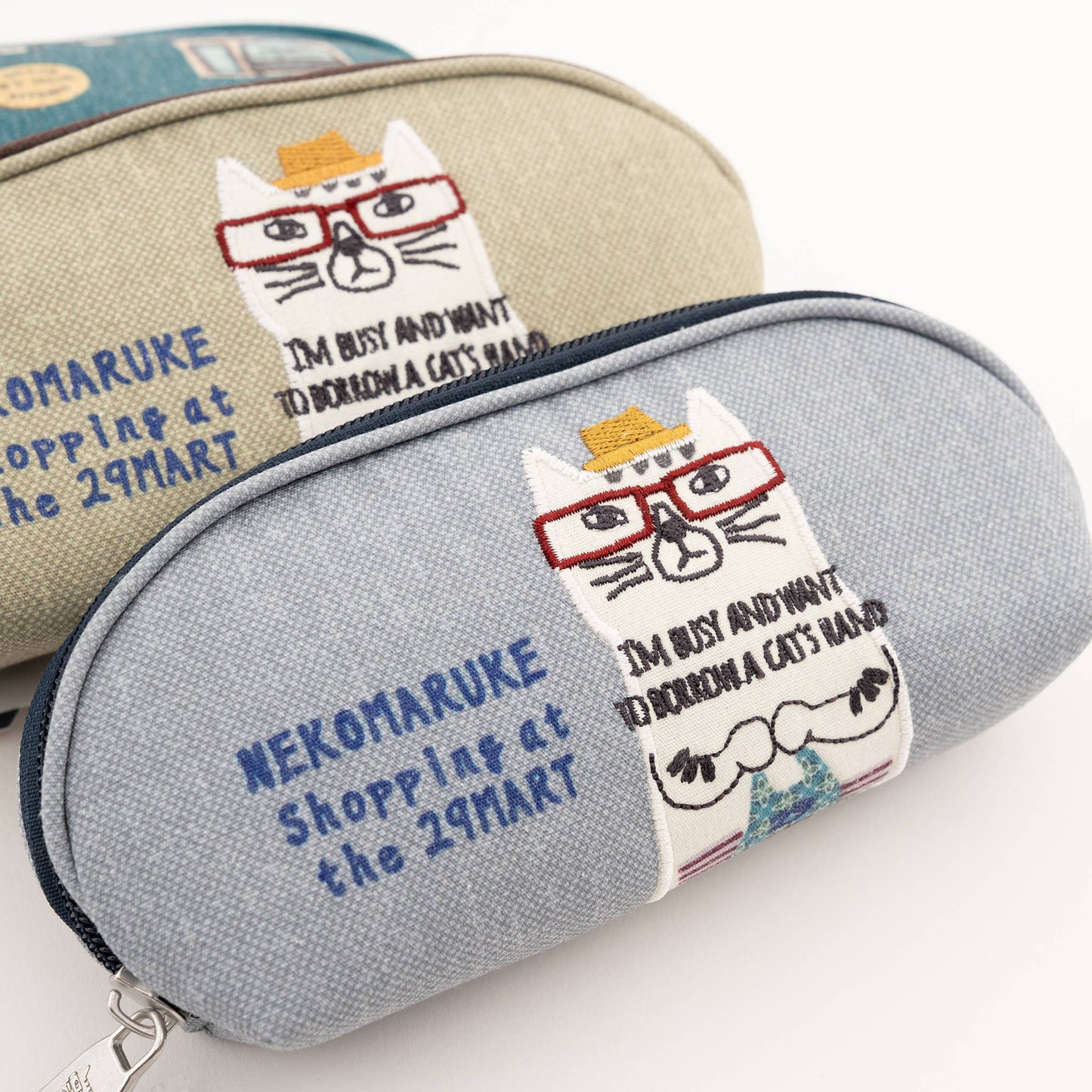 Kusuguru Japan Embroidered "Nekomaruke" Eyewear Case