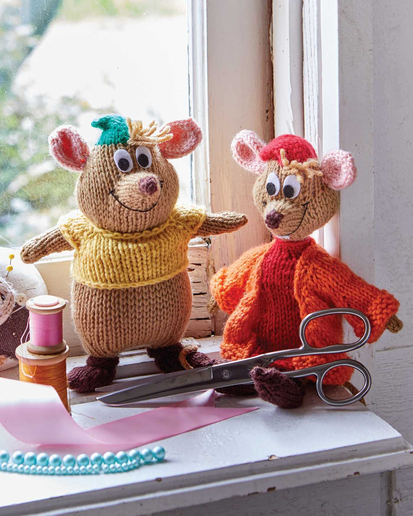 Knitting with Disney - Cowgirl Yarn