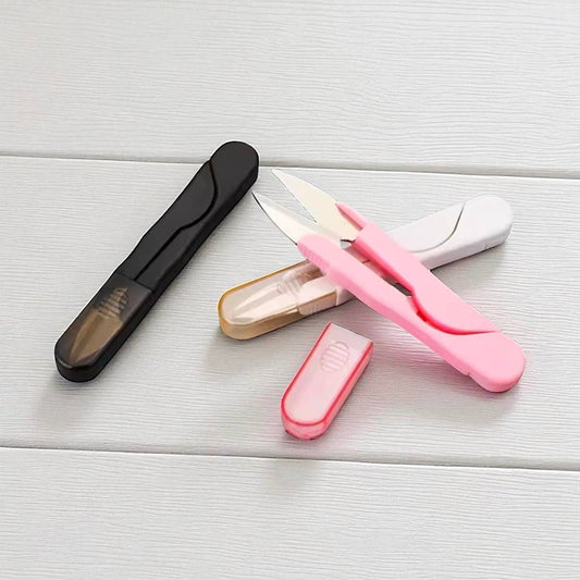 Yarn Snips – Portable Mini Scissors with Protective Cover