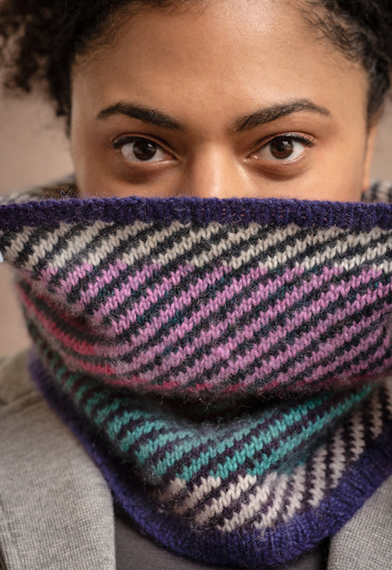 Cashmere Coloring Box