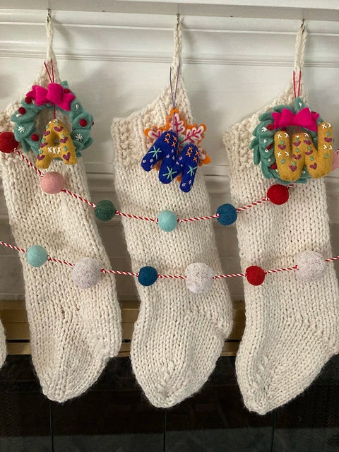 Christmas in July with Dianne "One Skein, One Day Modern Christmas Stocking" Workshop