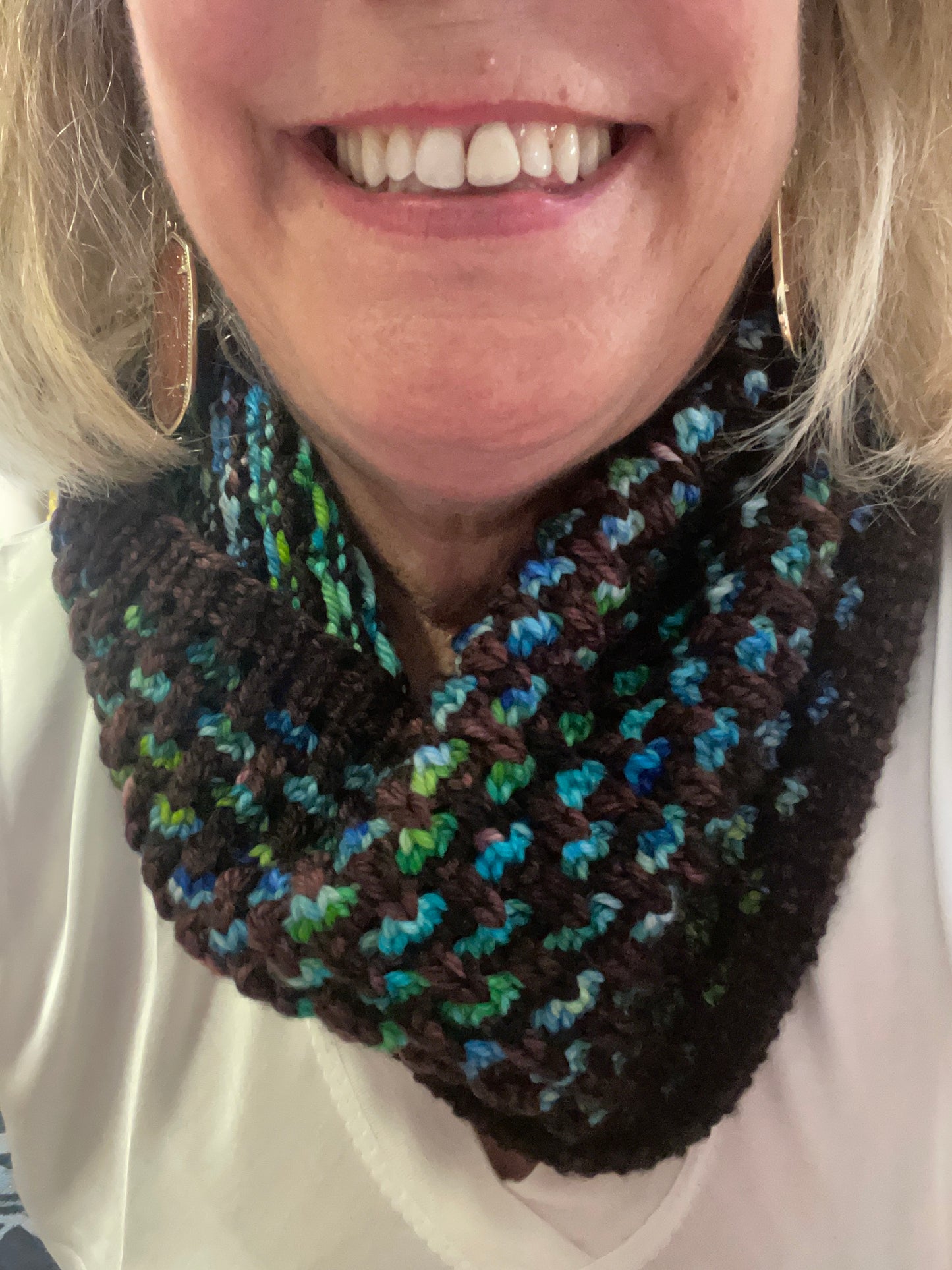 Kiss You Later Cowl or Love My LYS Cowl kit by Alina Appasova