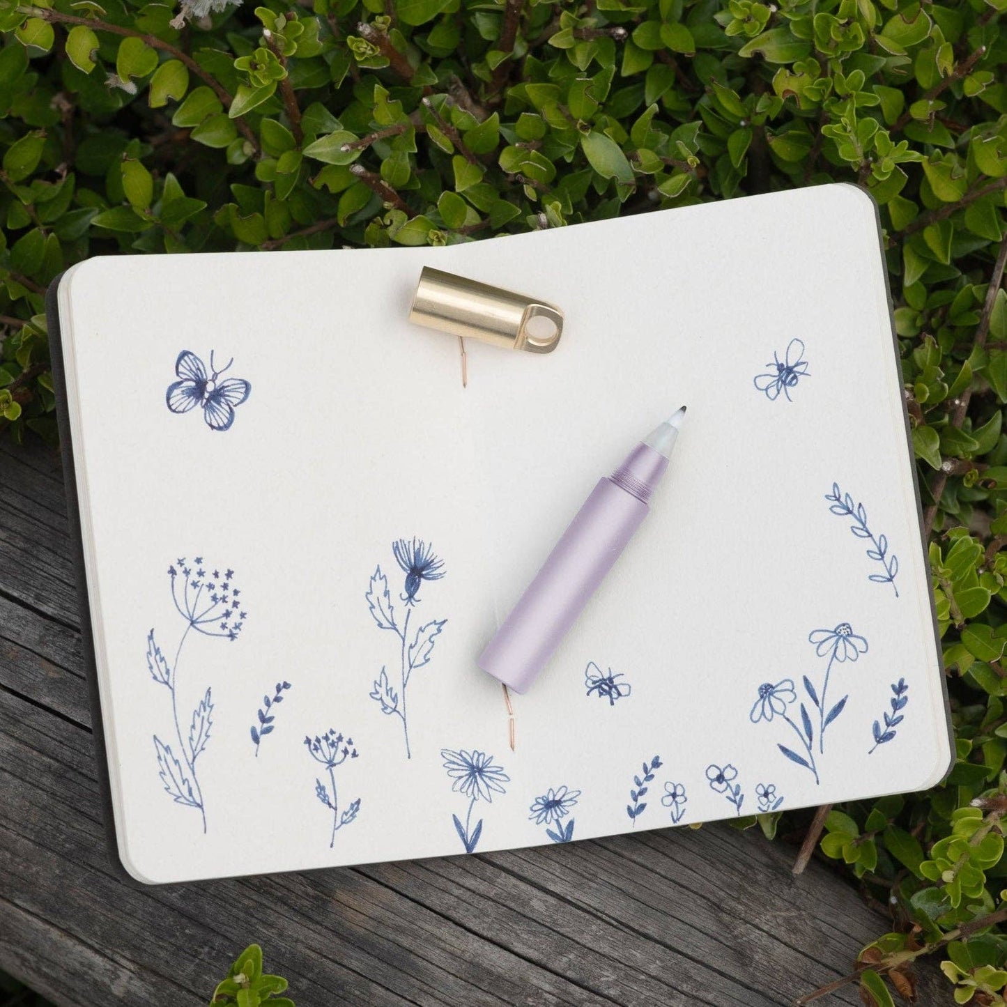 The Field Mouse – refillable travel pen
