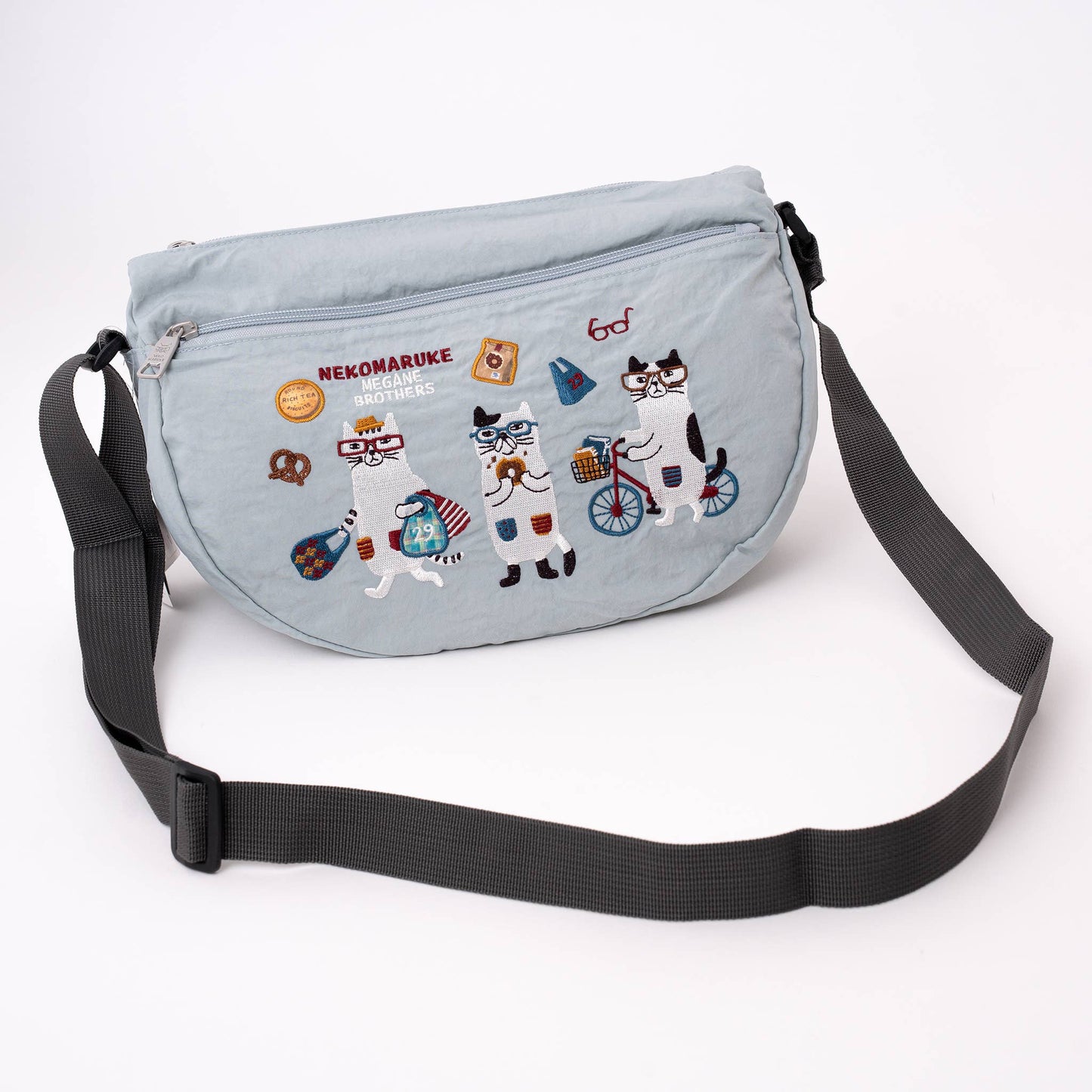 Kusuguru Japan Embroidered Cat Crossbody Bag Lightweight