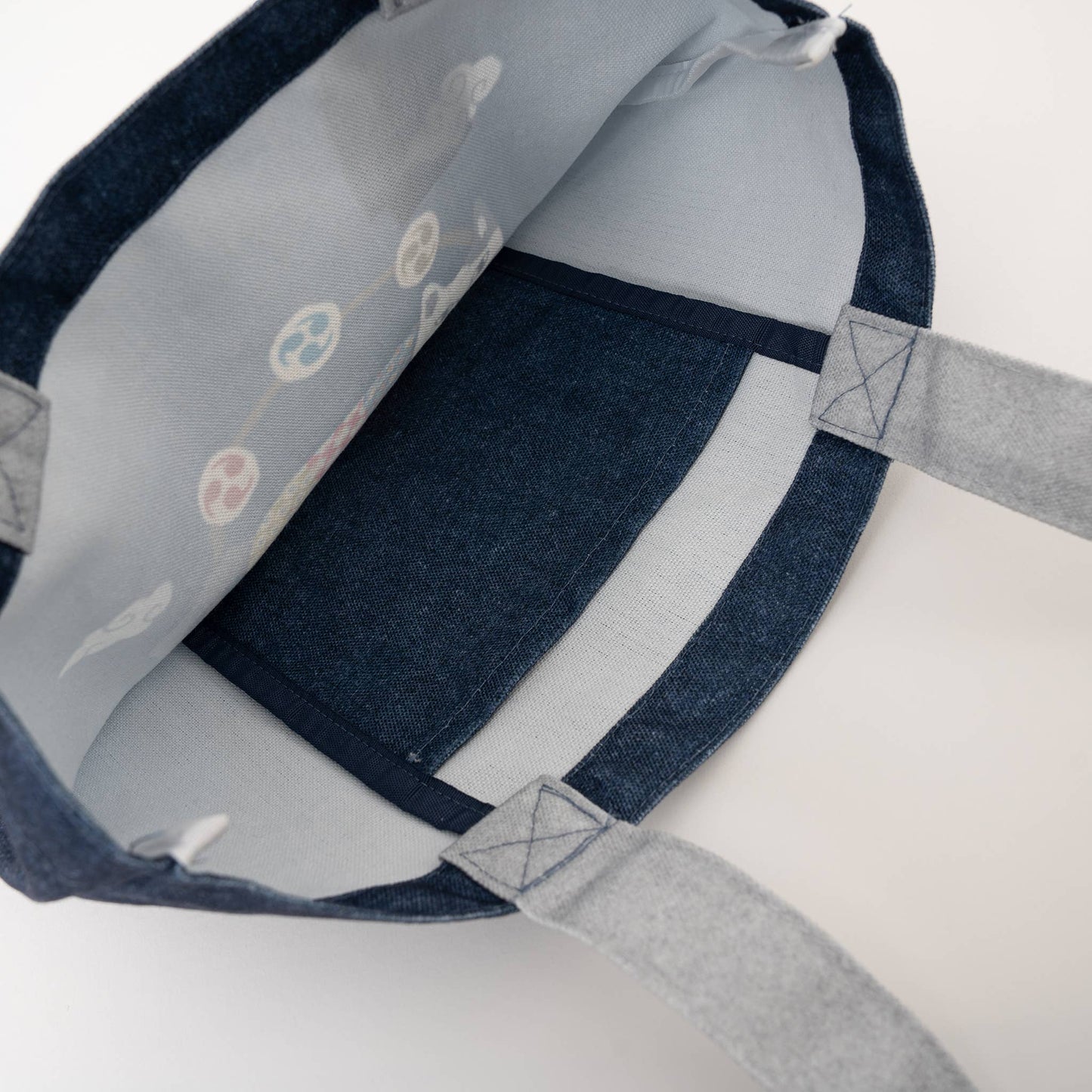 Kusuguru Japan 'Matilda-san' Canvas Everyday Tote Bag