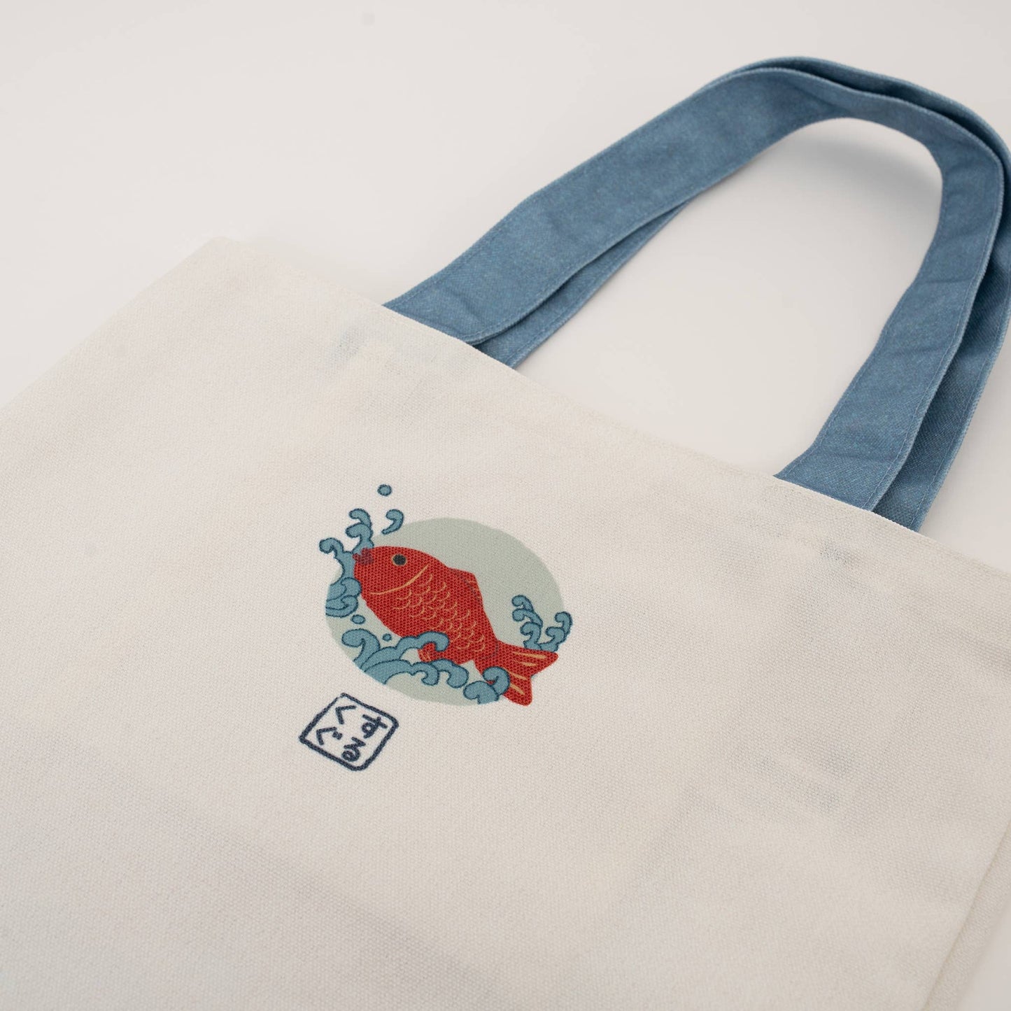 Kusuguru Japan 'Matilda-san' Canvas Everyday Tote Bag