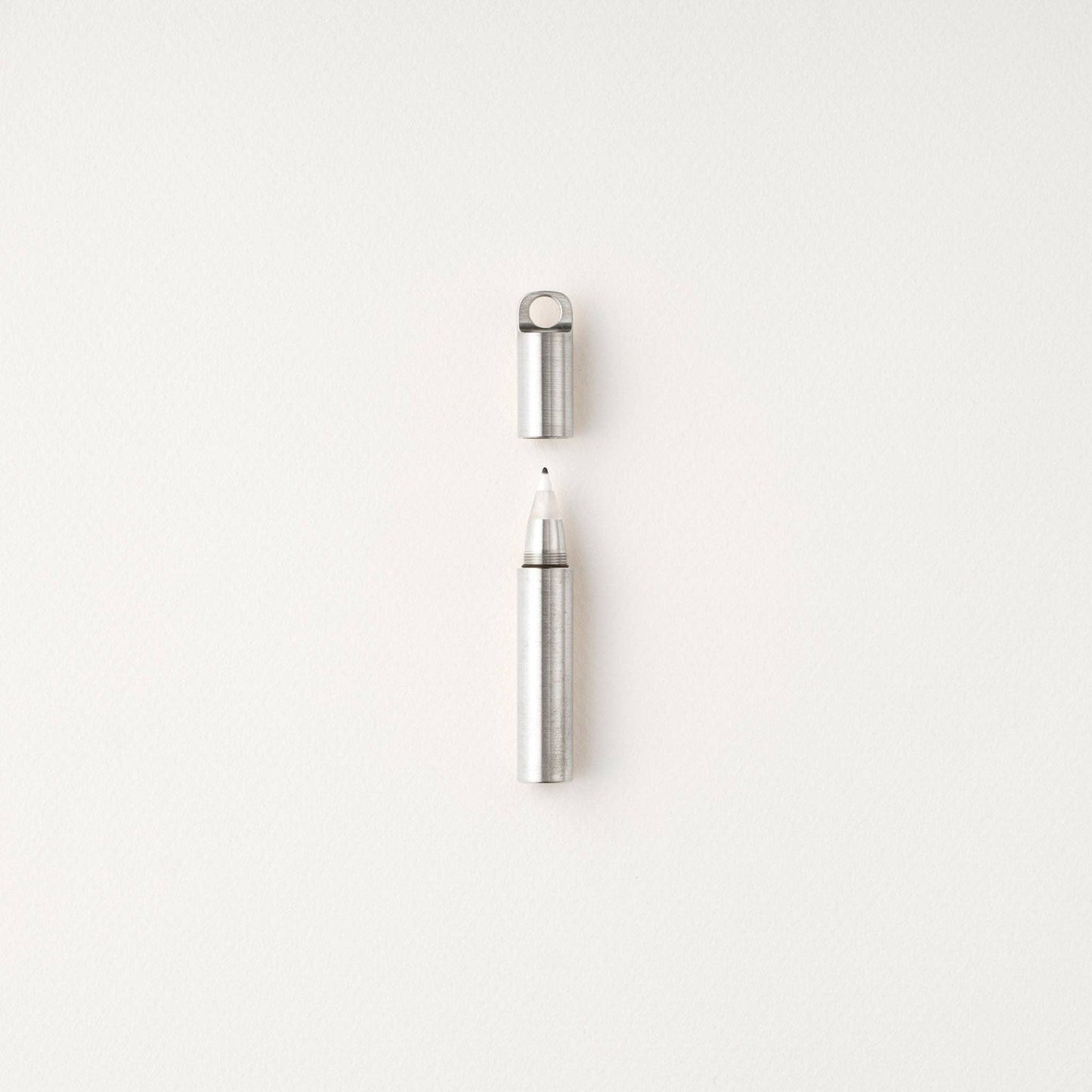 The Field Mouse – refillable travel pen