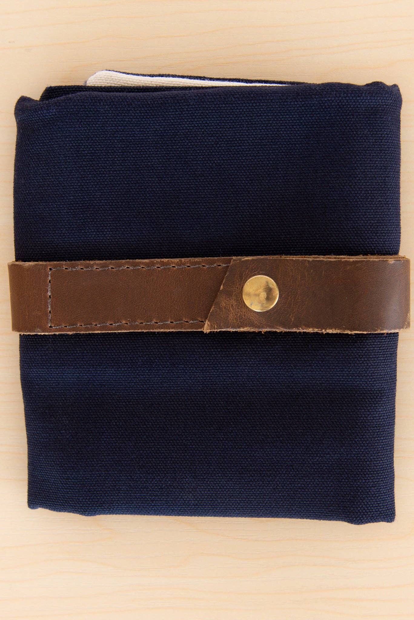 Standard canvas interchangeable needle case