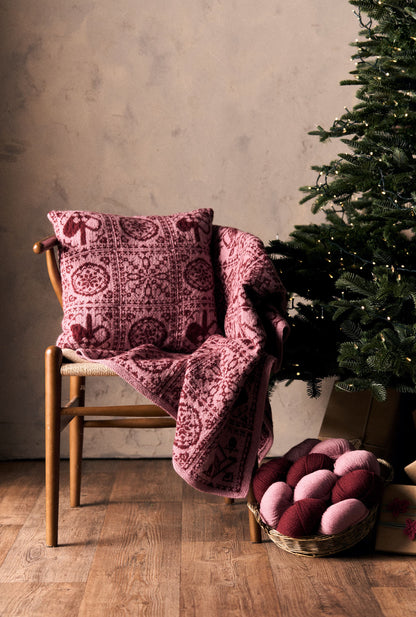 Juleteppe Knit Along Kit by Rowan