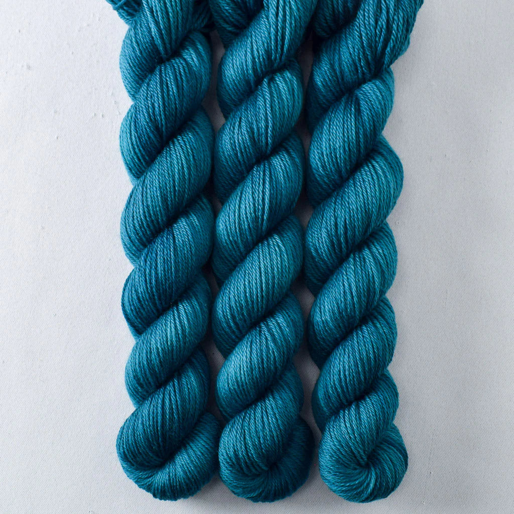 Yowza Mini DK by Miss Babs