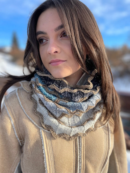Striata Cowl Kit by Polka Dot Sheep